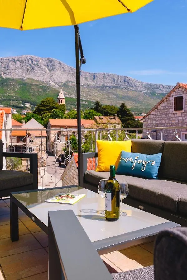 Holiday home Aryjina Kuca, Mountain & Seaview Duplex - Rooftop Terrace Kastela Croatia