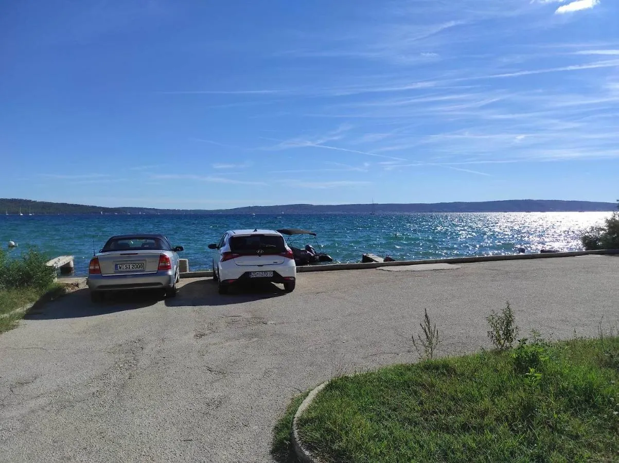 Aryjina Kuca, Mountain & Seaview Duplex - Rooftop Terrace Kastela