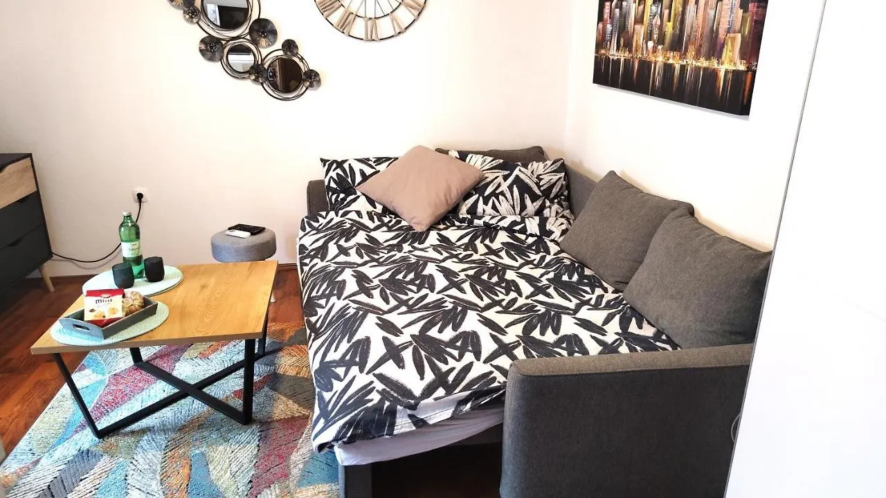 Aryjina Kuca, Mountain & Seaview Duplex - Rooftop Terrace Kastela 0*,