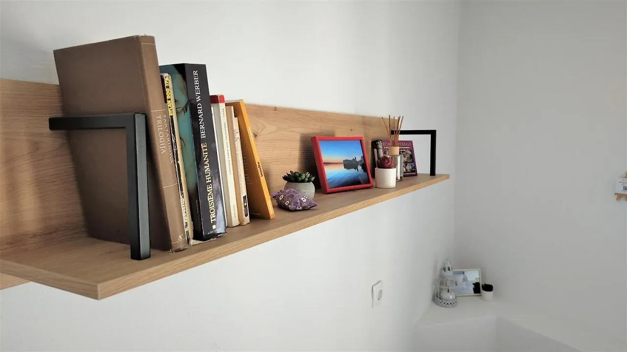 Aryjina Kuca, Mountain & Seaview Duplex - Rooftop Terrace Kastela