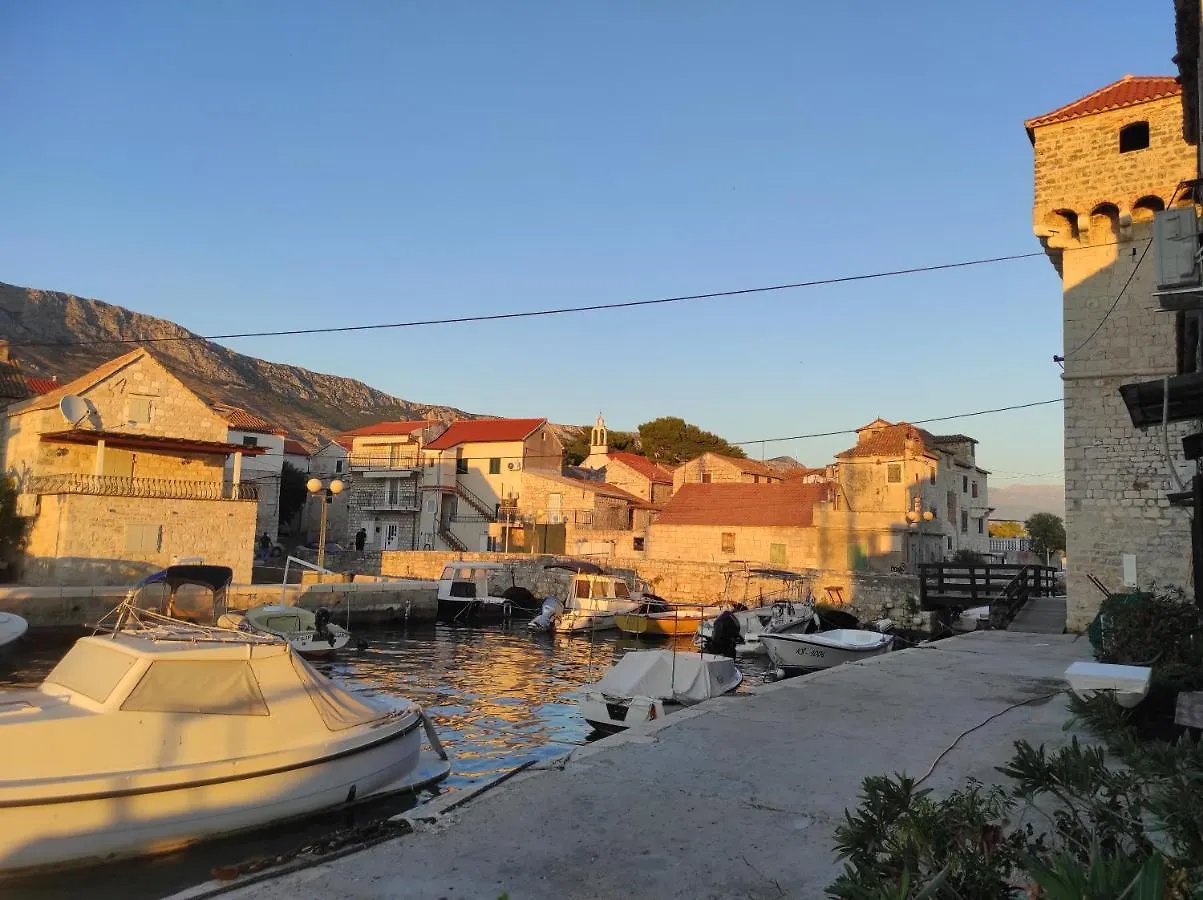Holiday home Aryjina Kuca, Mountain & Seaview Duplex - Rooftop Terrace Kastela