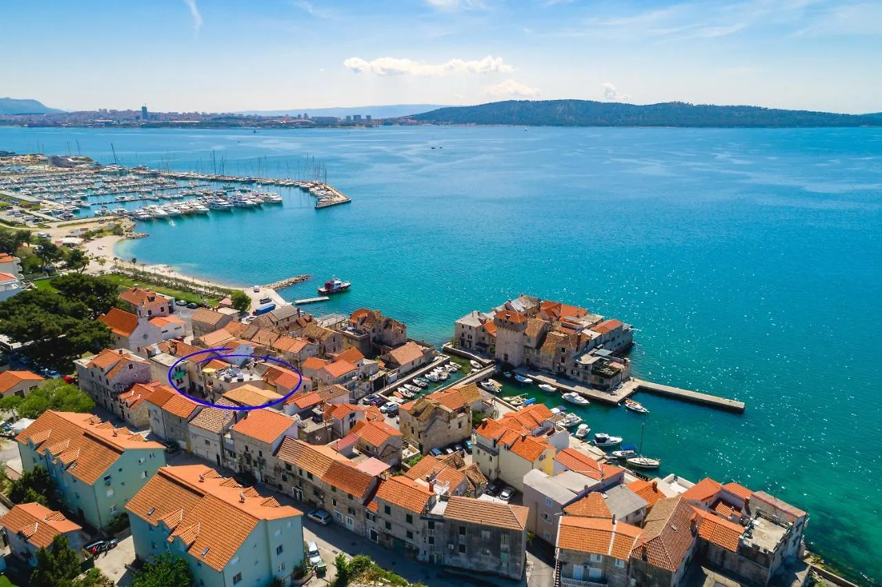 Holiday home Aryjina Kuca, Mountain & Seaview Duplex - Rooftop Terrace Kastela Croatia